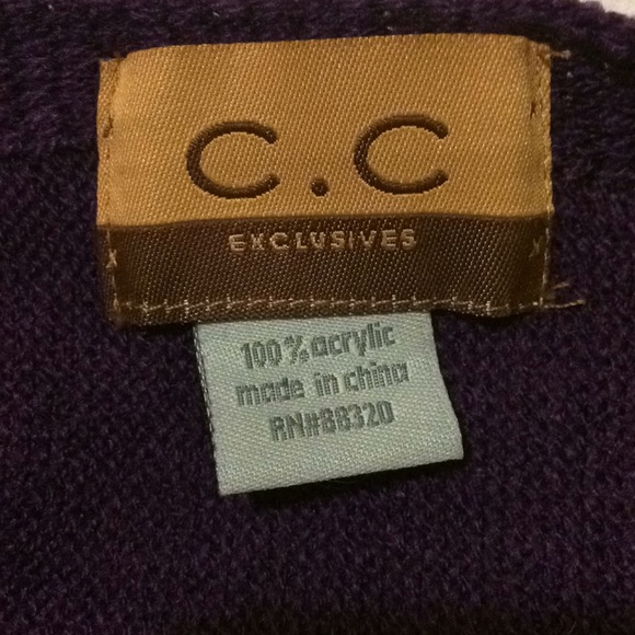 FREE WITH JACKET PURCHASE C.C Exclusives Scarf - Picture 3 of 3